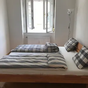 Lilians Modern In Historical Citycenter Apartment