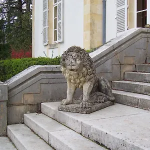Chateau Champigny Couette-café